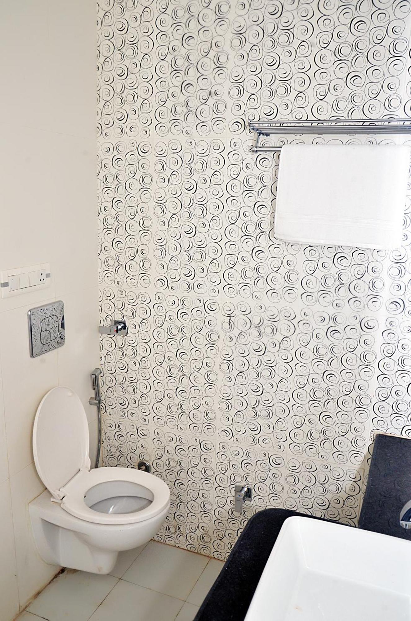 Bilberry Hotel Rewāri Dış mekan fotoğraf