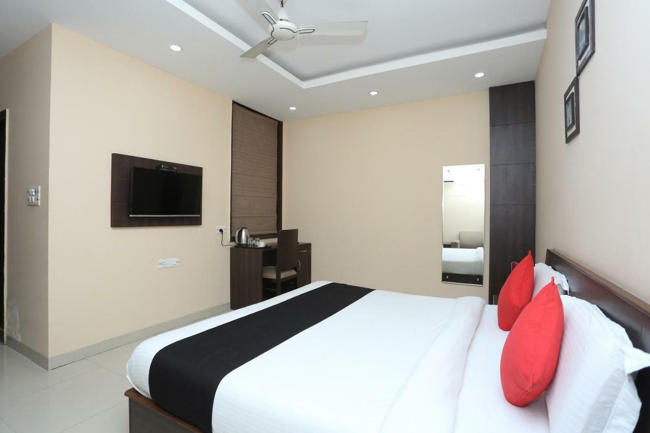 Bilberry Hotel Rewāri Dış mekan fotoğraf