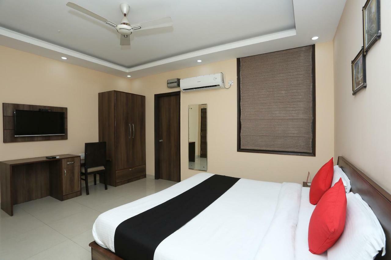 Bilberry Hotel Rewāri Dış mekan fotoğraf