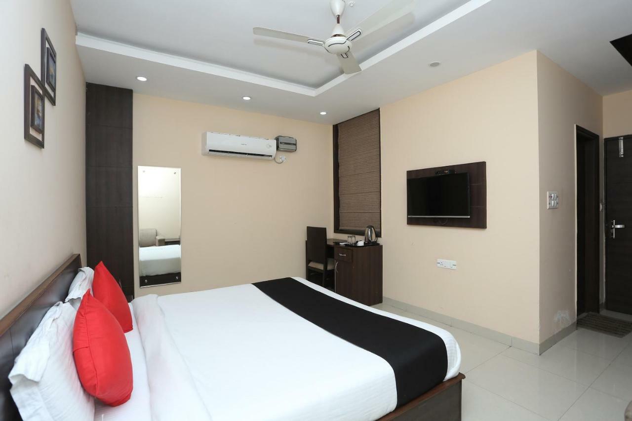 Bilberry Hotel Rewāri Dış mekan fotoğraf