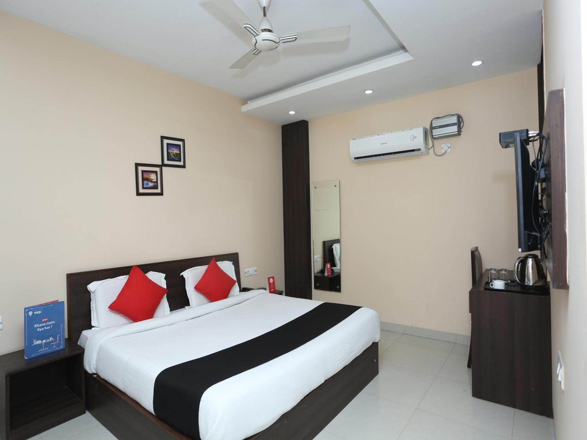 Bilberry Hotel Rewāri Dış mekan fotoğraf